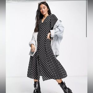 ASOSDESIGN button through tie back midi dress with angel sleeves in mono spot